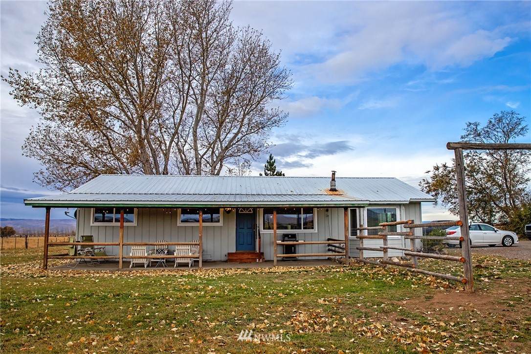 3691 Fairview Road - Photo 1