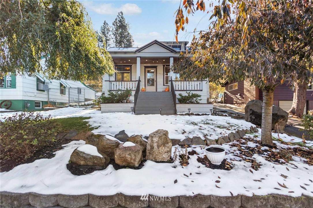 4008 16th Avenue - Photo 1