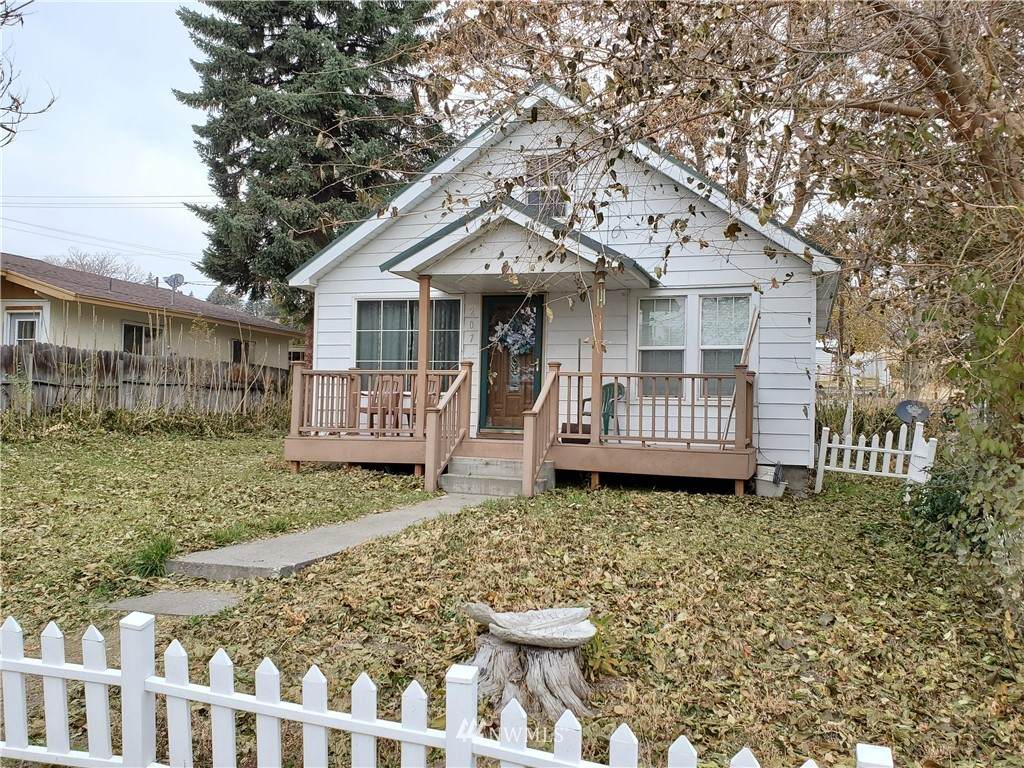 207 Bartlett Avenue - Photo 1