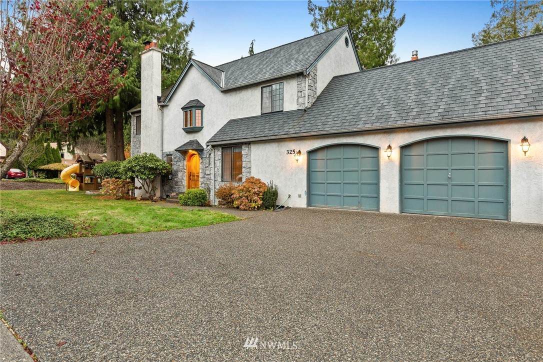 325 Rose Court - Photo 1