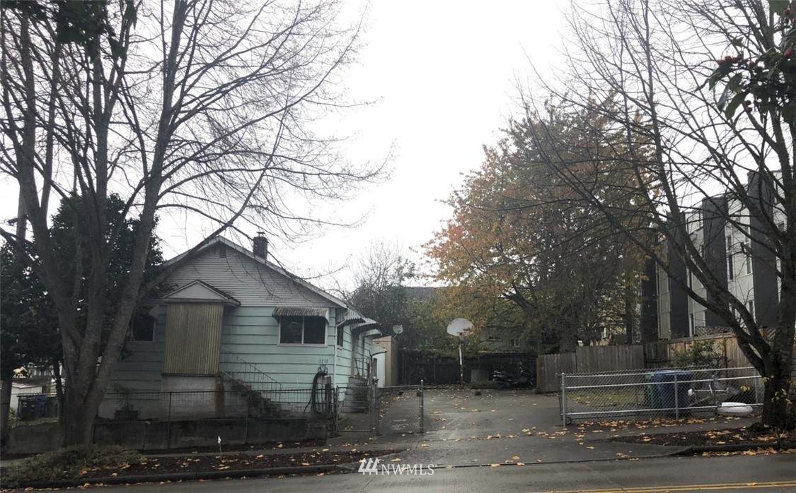 2212 Massachusetts Street - Photo 1