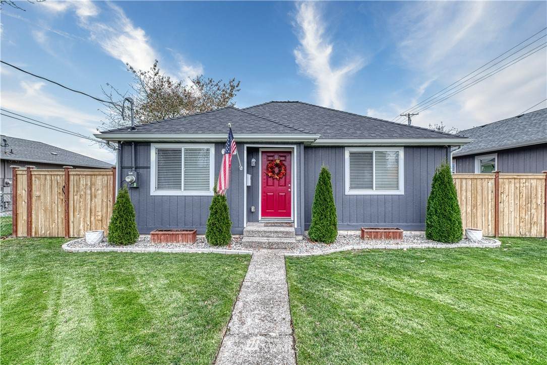 1823 Washington Street - Photo 1