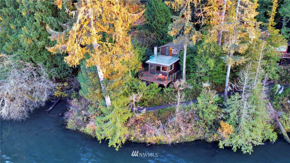 27 Lake Lane - Photo 1