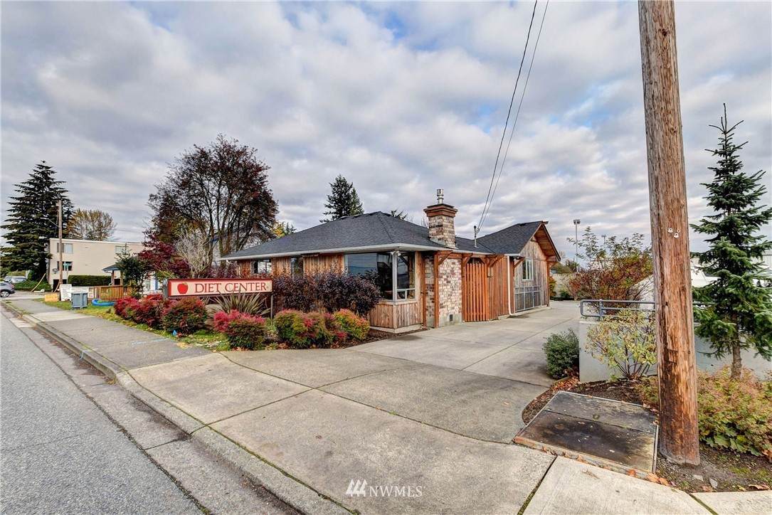 10013 4th Avenue - Photo 1