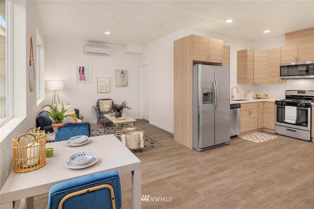 17510 Main Street - Photo 1
