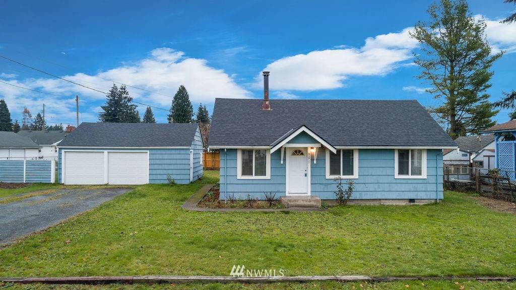913 Alder Avenue - Photo 1