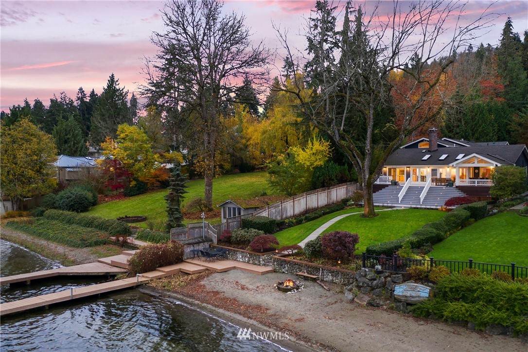 4058 Lake Sammamish Parkway - Photo 1