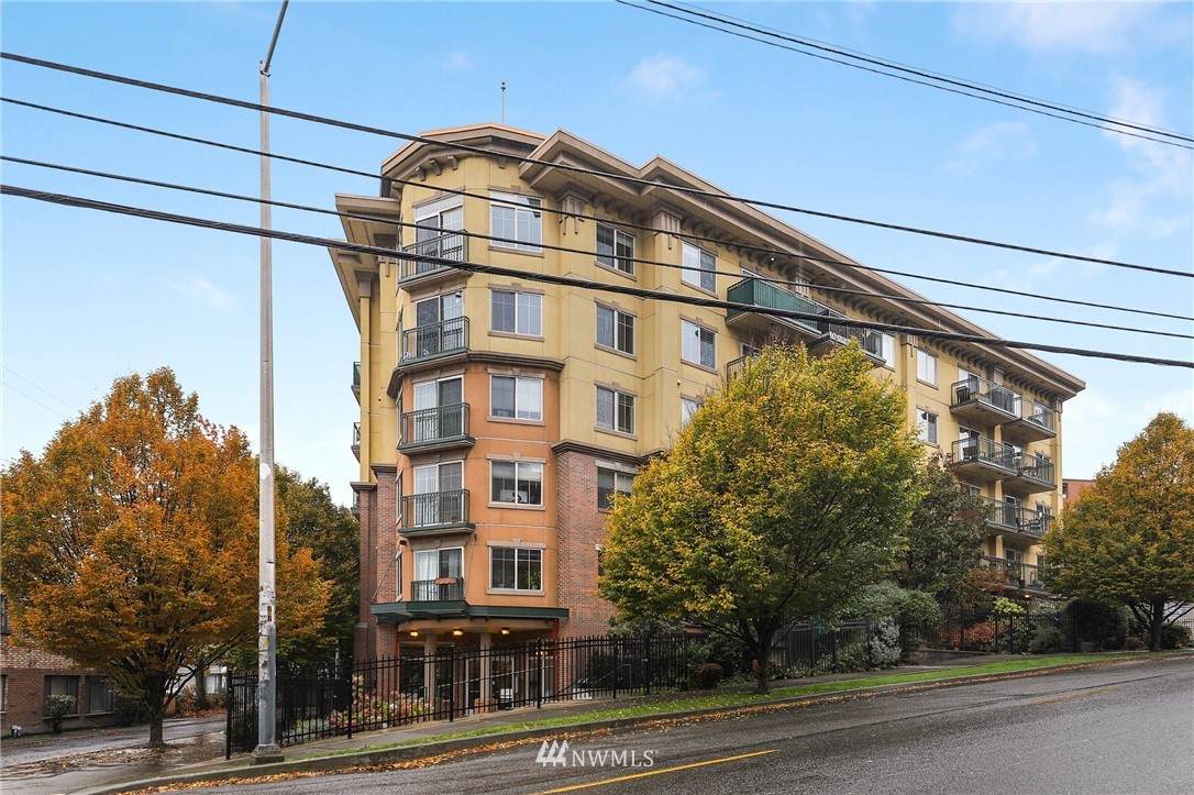 700 Denny Way - Photo 1