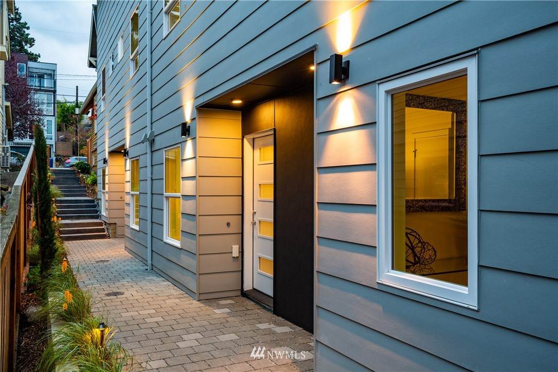 3940 Brandon Street - Photo 1