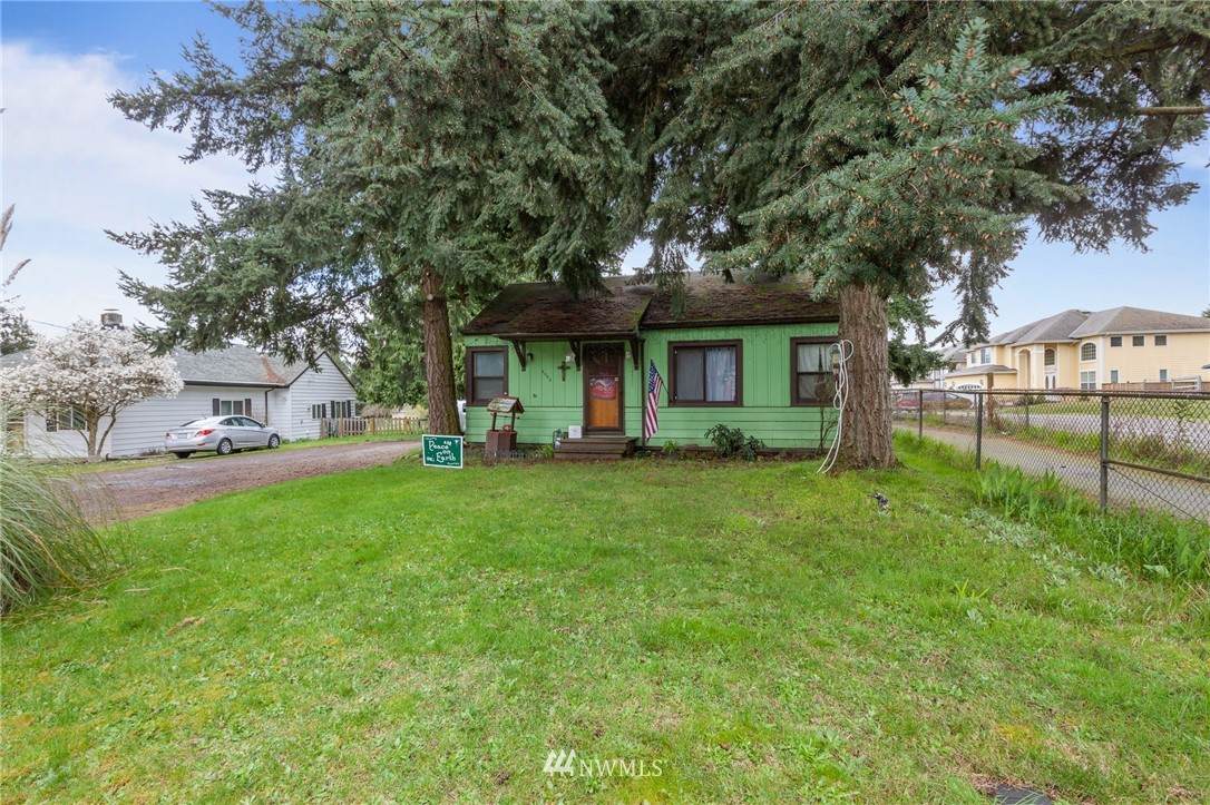 3003 146th Street - Photo 1
