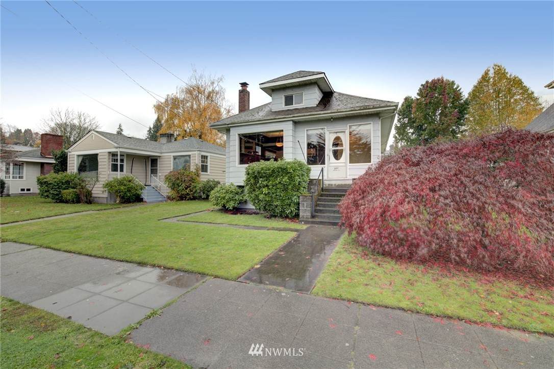 6411 Woodland Place - Photo 1