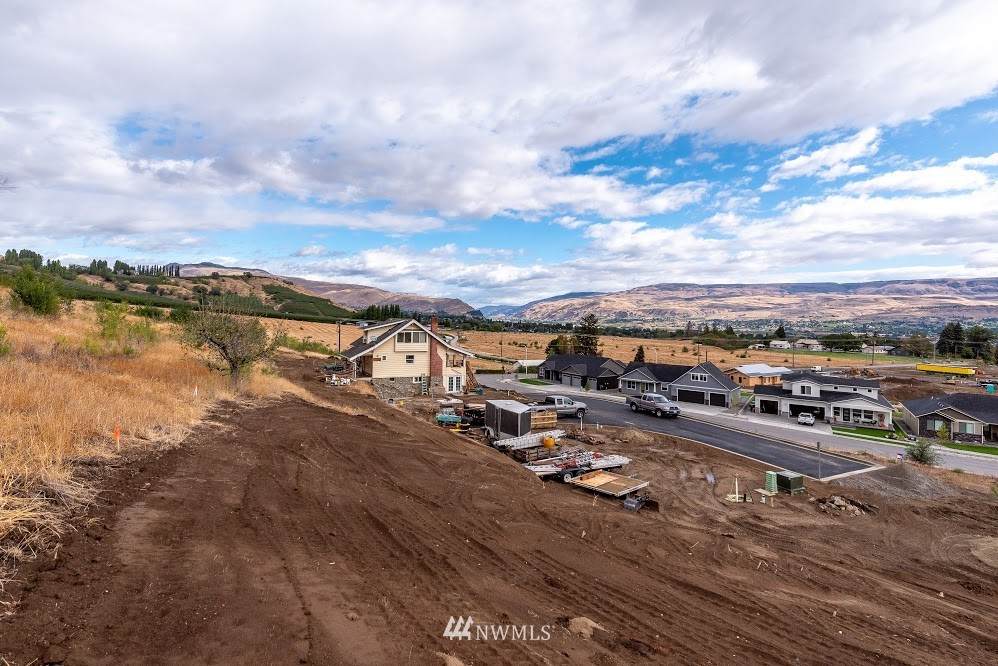 1016 Joni Lane - Photo 1