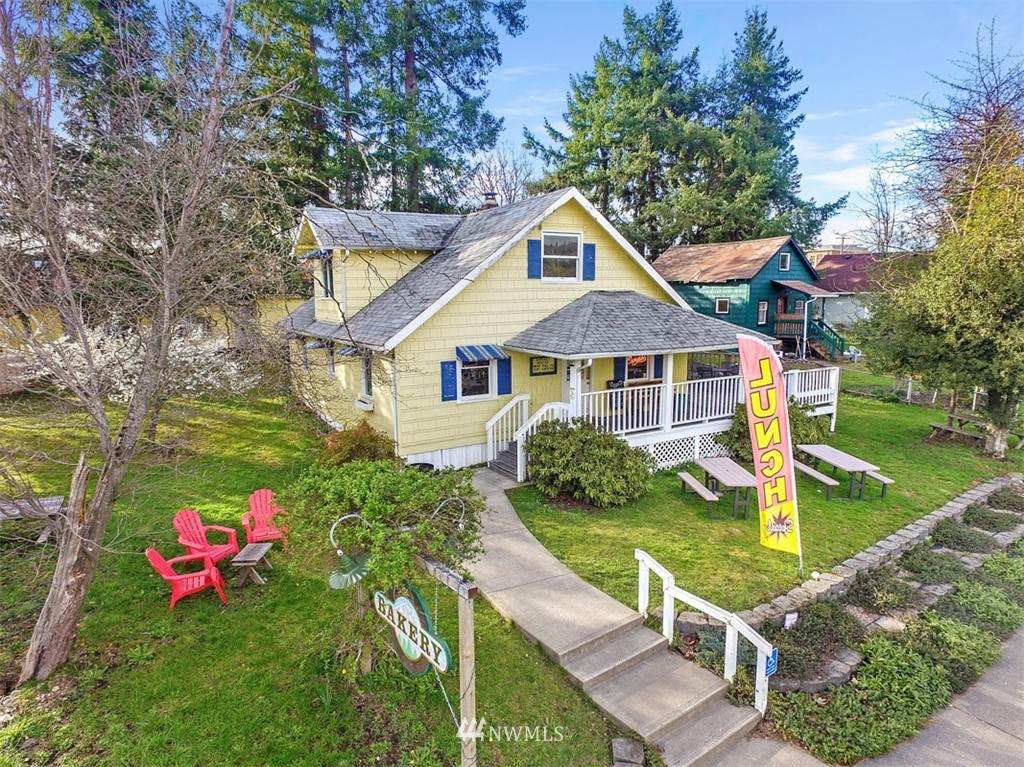 212 Washington Avenue - Photo 1