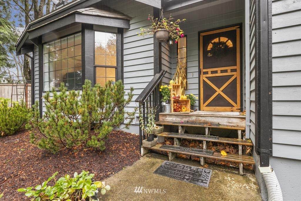 1555 Puget Drive - Photo 1