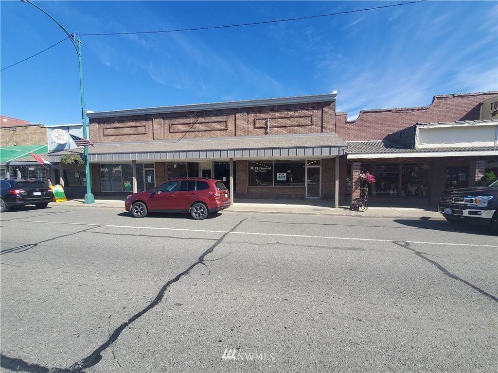 213 1st Street - Photo 1