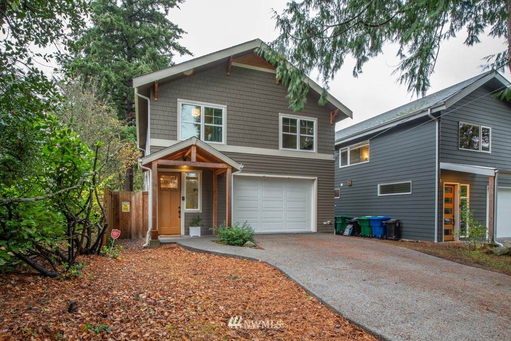 11044 19th Ave Ne - Photo 1