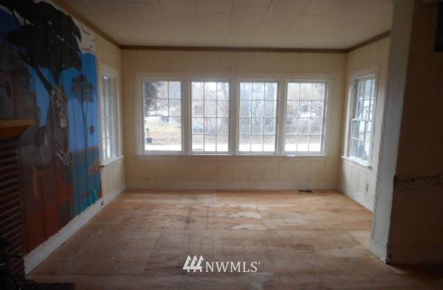 409 5th Avenue - Photo 1