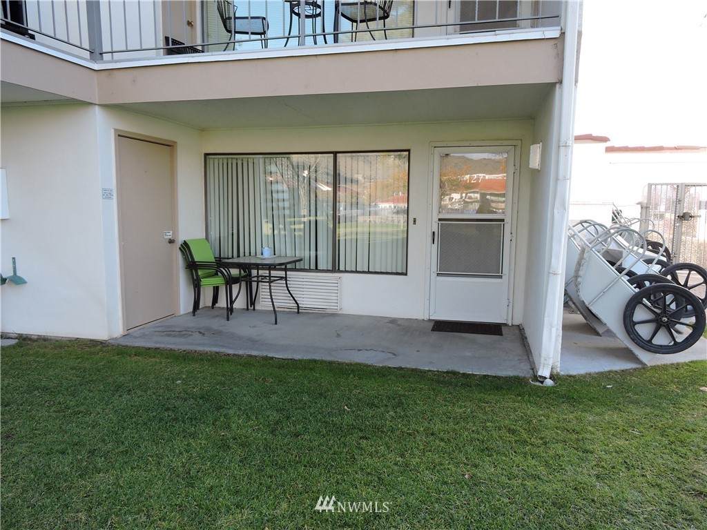 8903 Nw Crescent Bar Rd - Photo 1