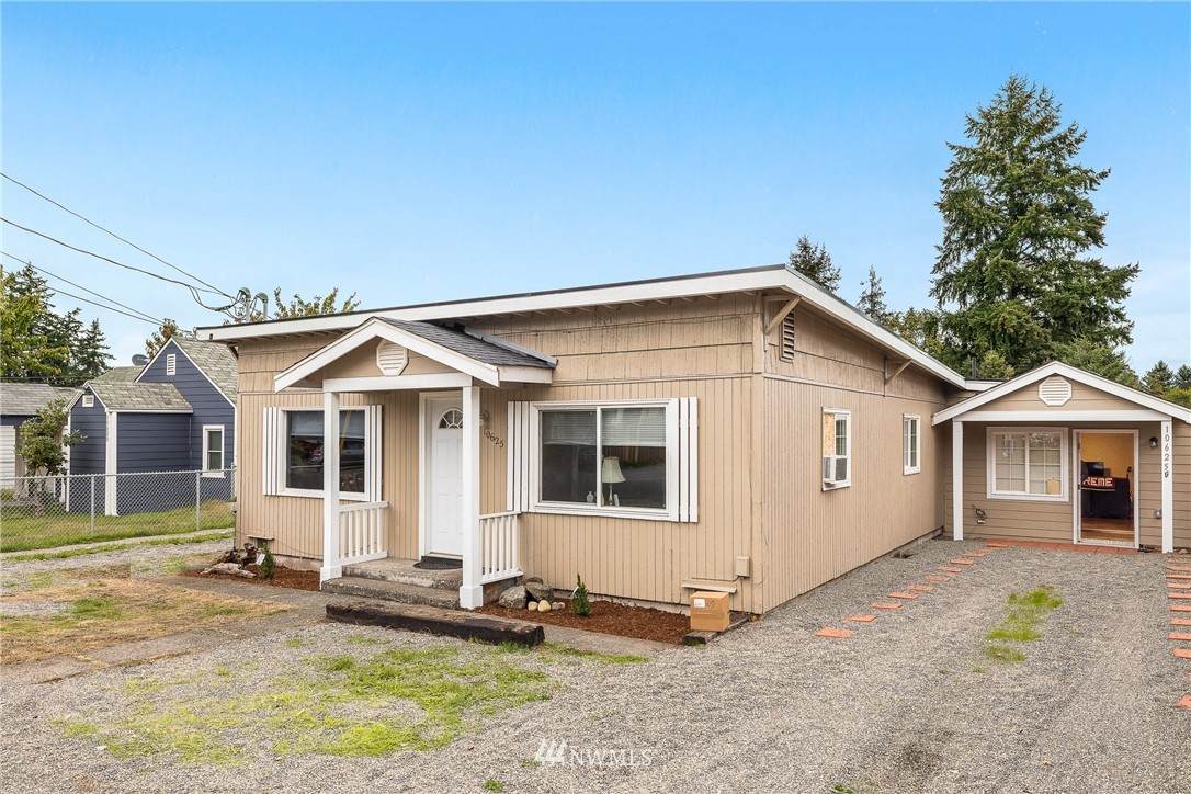 10625 Sheridan Avenue - Photo 1