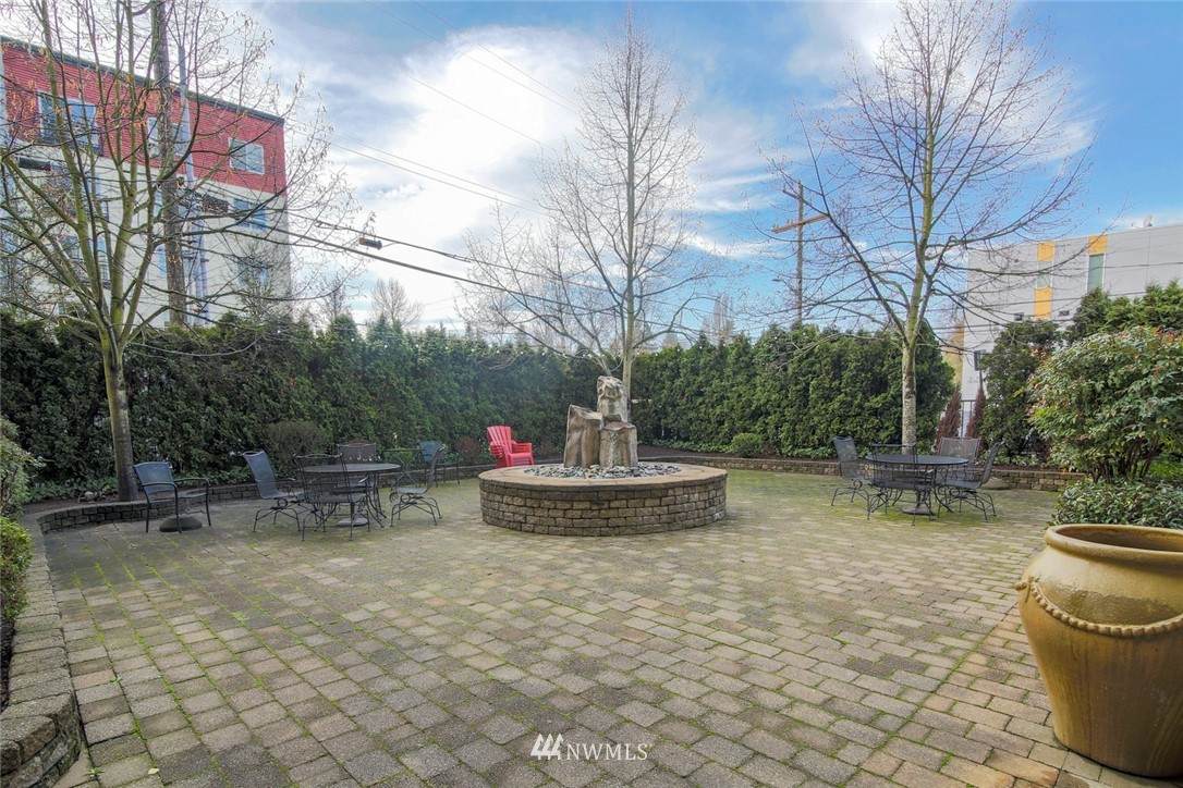 14300 32nd Avenue - Photo 1