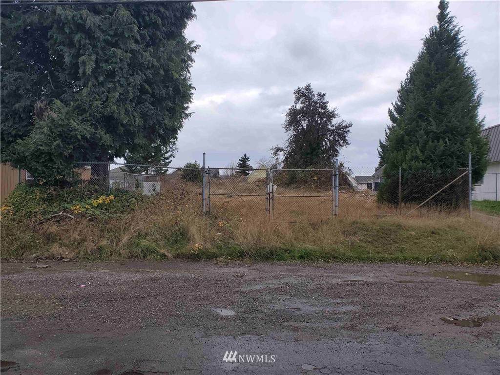 1214 Ferry - Photo 1
