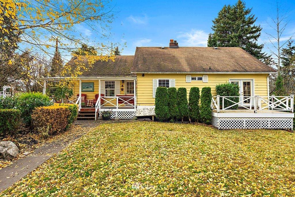 525 114th Avenue - Photo 1