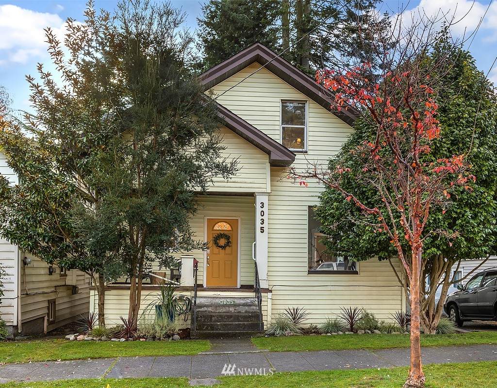3035 61st Street - Photo 1