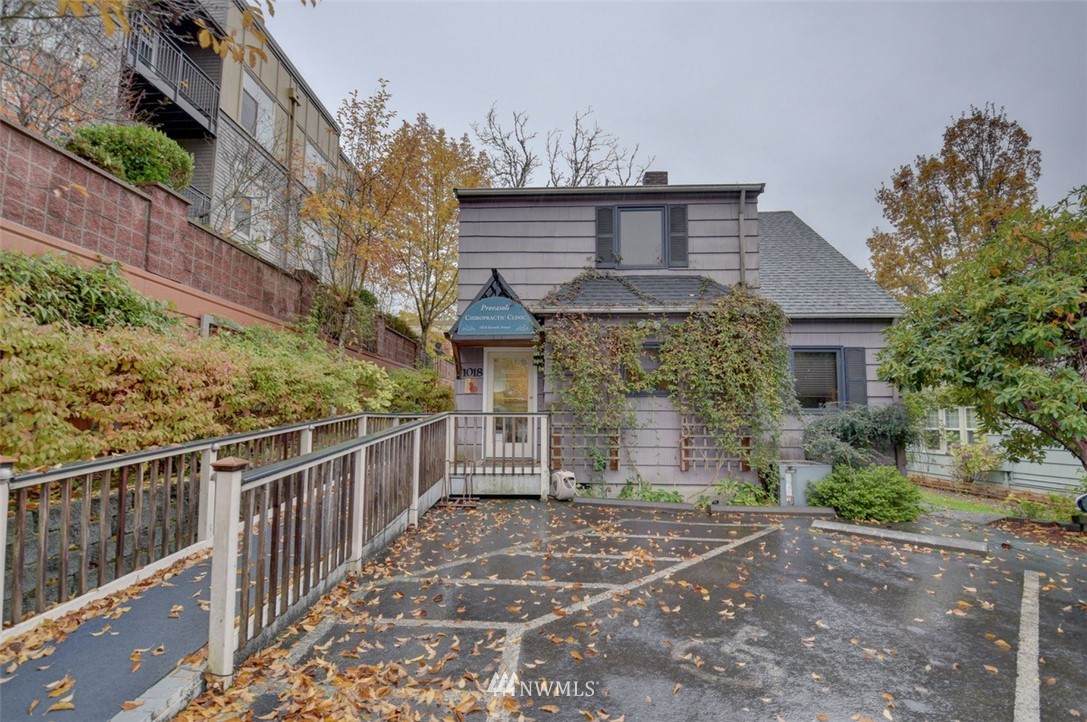 1018 7th Avenue - Photo 1
