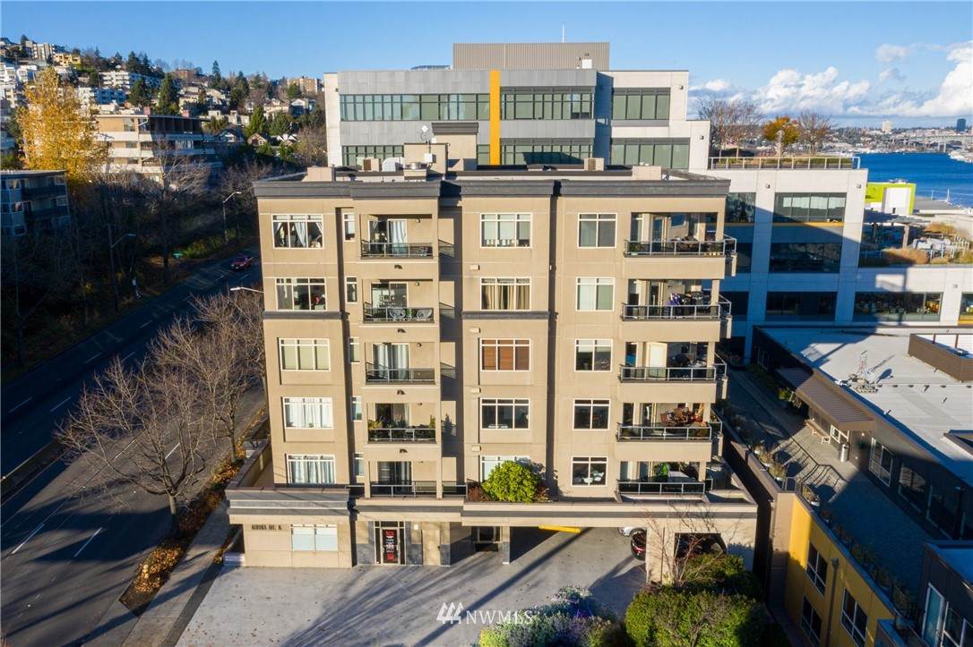 1000 Aurora Avenue - Photo 1