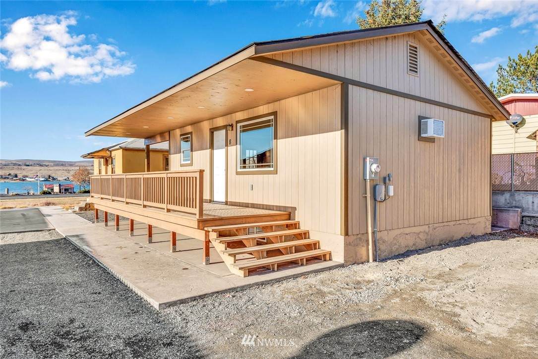 426 3rd Avenue - Photo 1