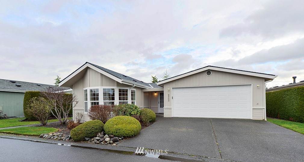 8909 61st Avenue Ct - Photo 1