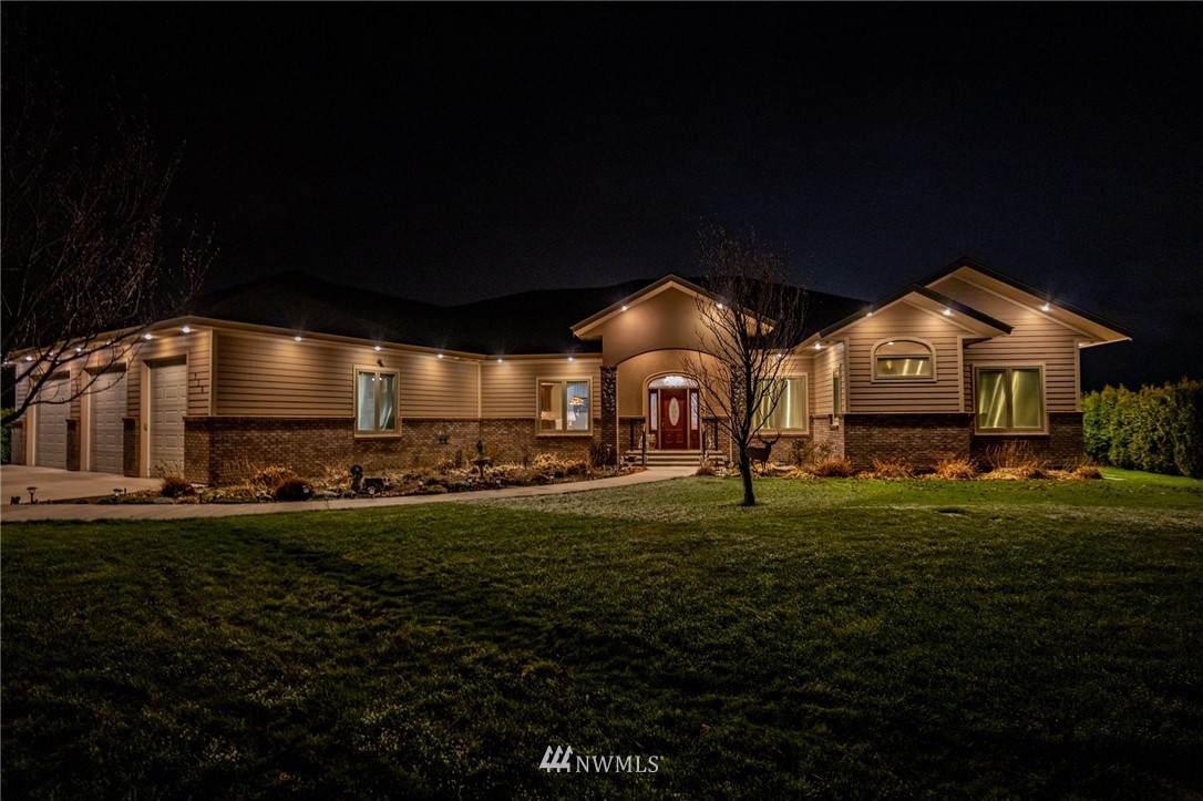 718 Young Road - Photo 1