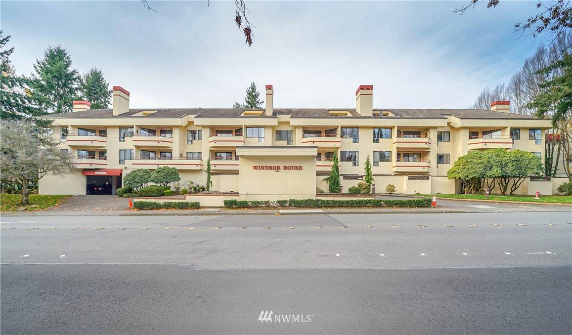 401 100th Avenue - Photo 1