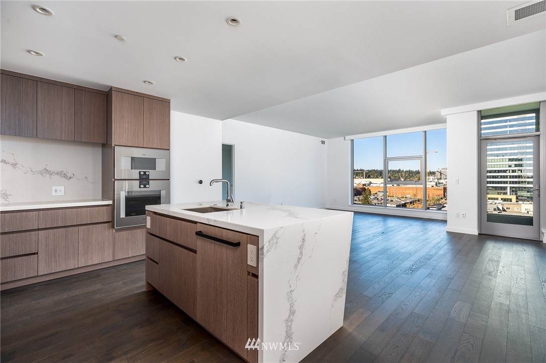 188 Bellevue Way - Photo 1