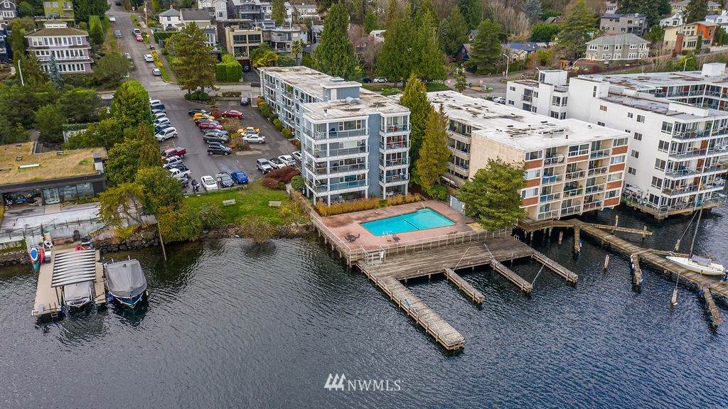 720 Lakeside Avenue - Photo 1
