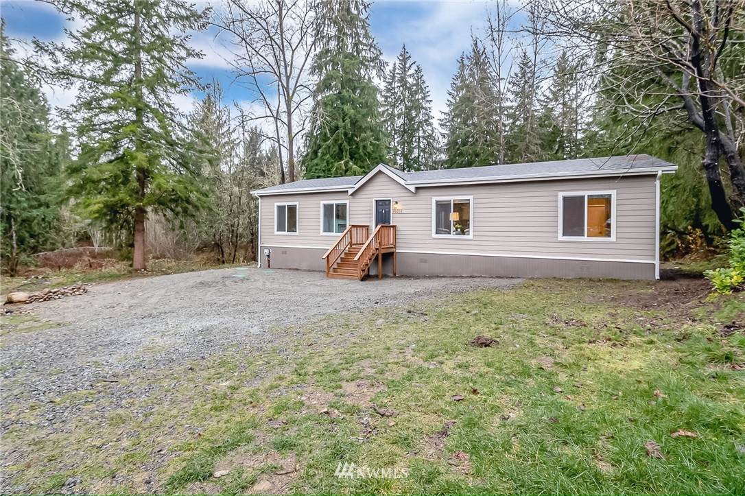 19233 25th Place - Photo 1