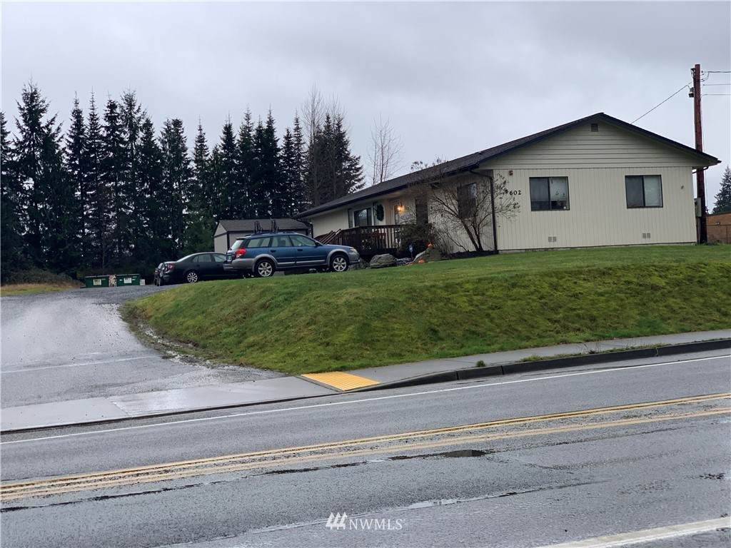 602 Stanley - Photo 1