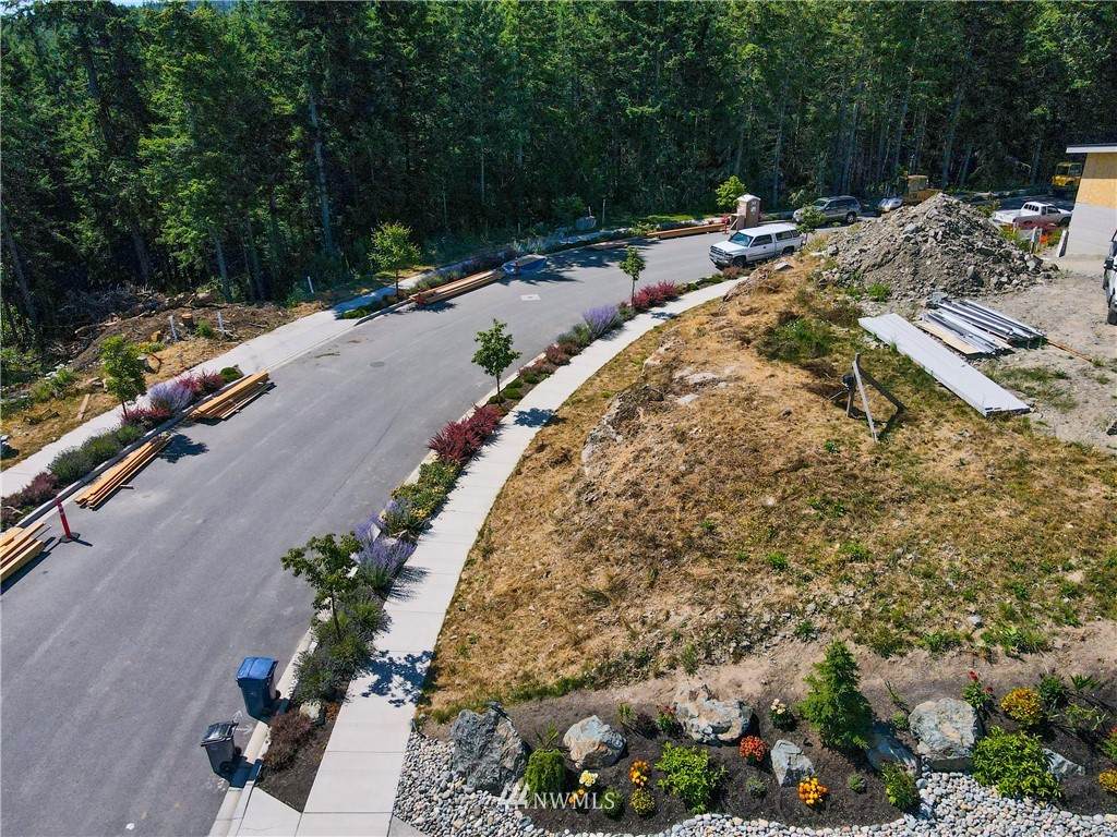 3946 Rock Ridge Parkway - Photo 1