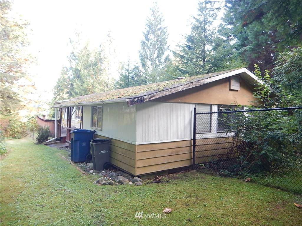 8931 Lake Cochran Road - Photo 1