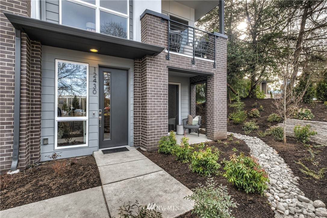12430 11th Lane - Photo 1