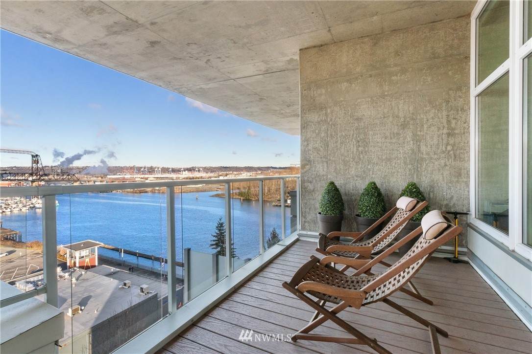 1515 Dock Street - Photo 1