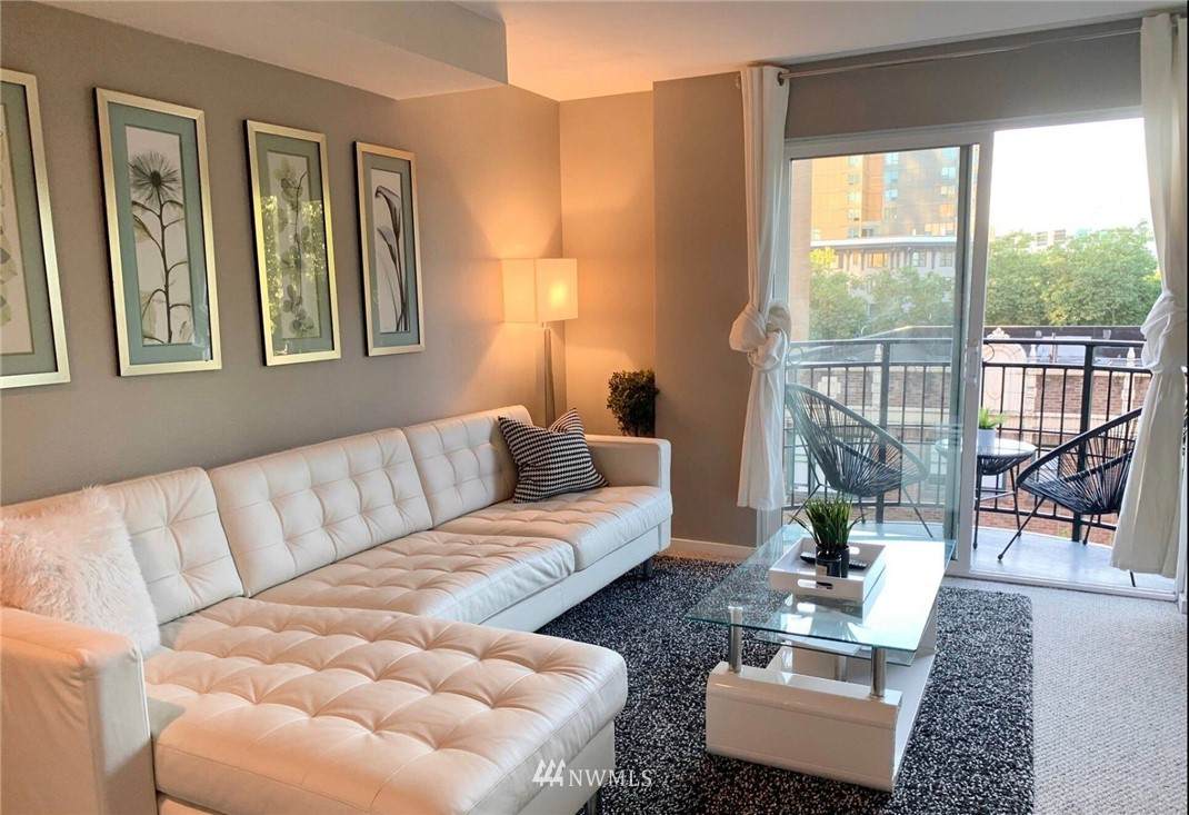 425 Vine - Photo 1