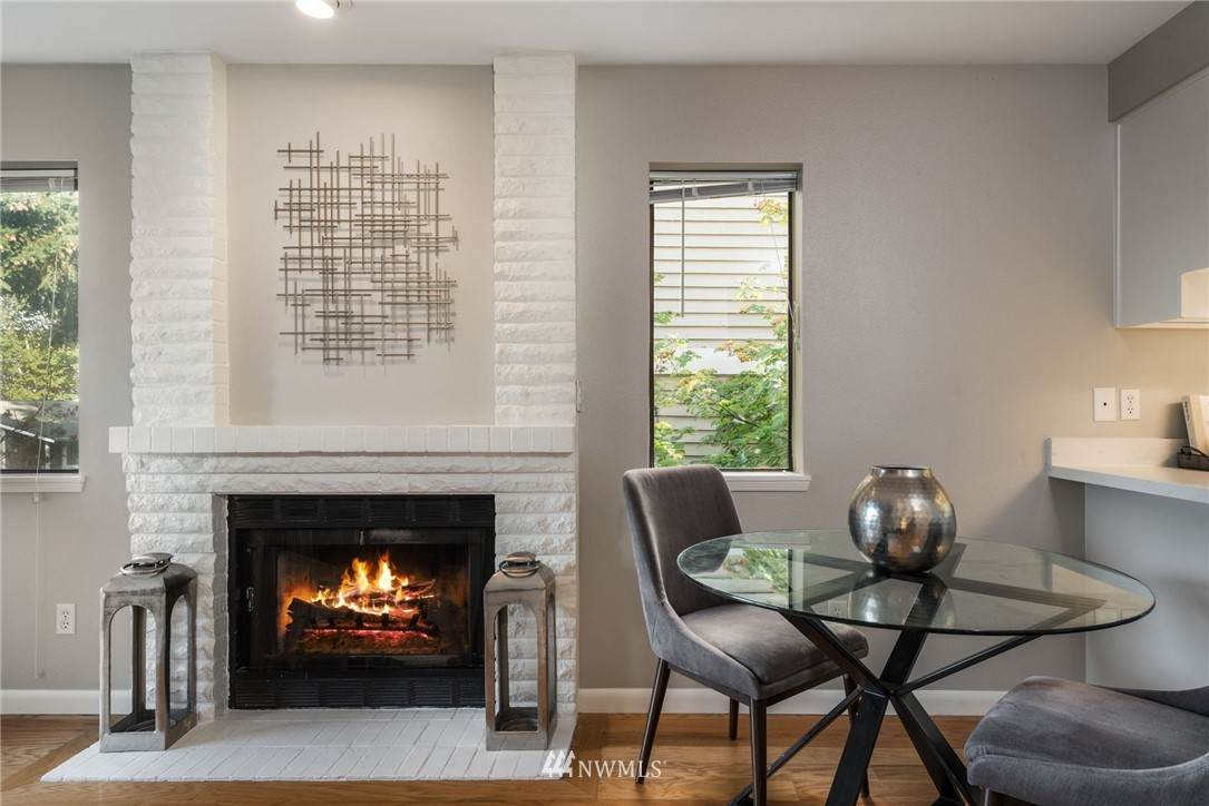 406 10th Street - Photo 1