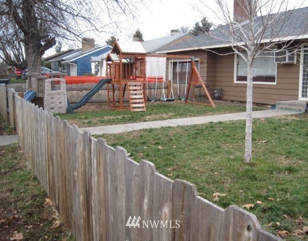 112 Birch Avenue - Photo 1