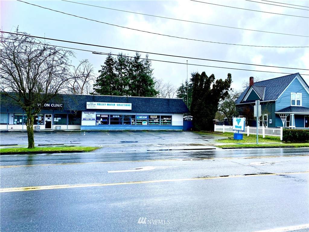 209 Yelm Avenue - Photo 1
