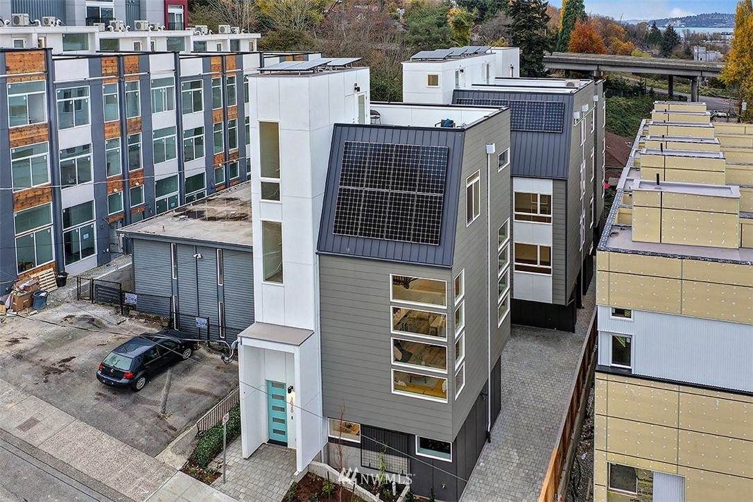 3016 Charlestown Street - Photo 1