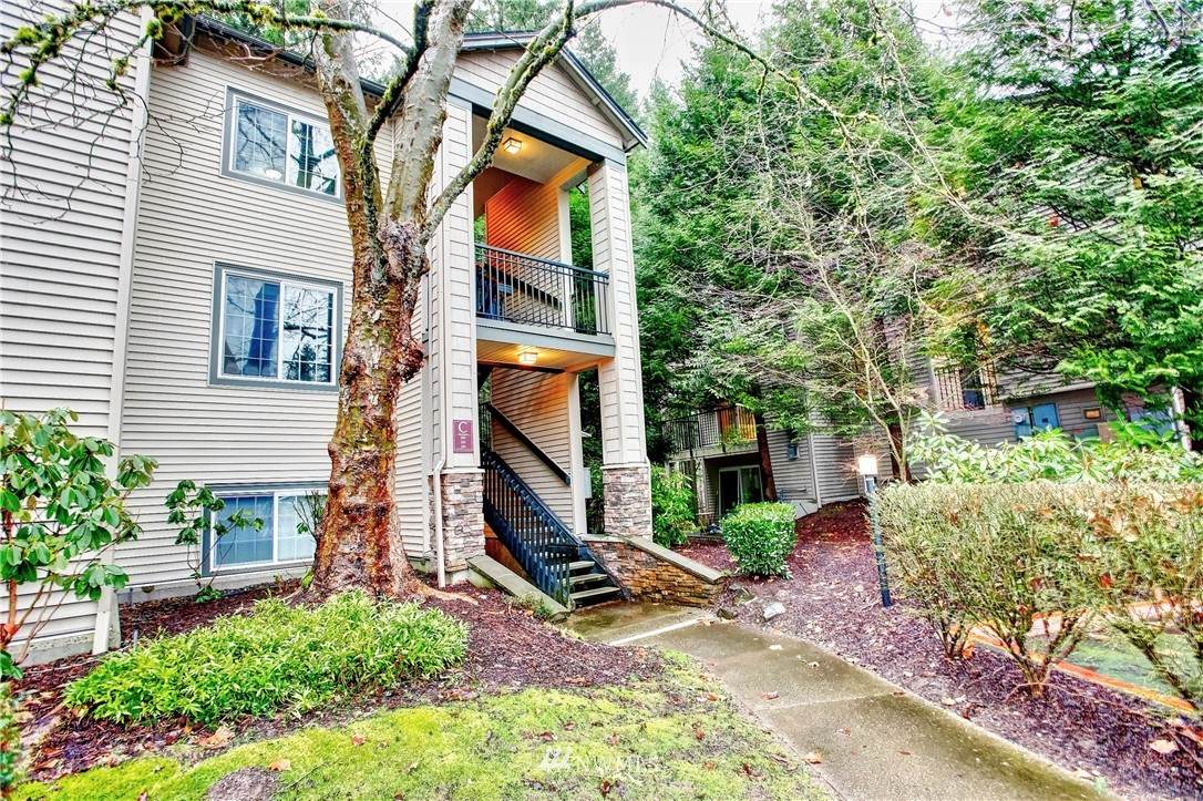 25025 Klahanie Boulevard - Photo 1
