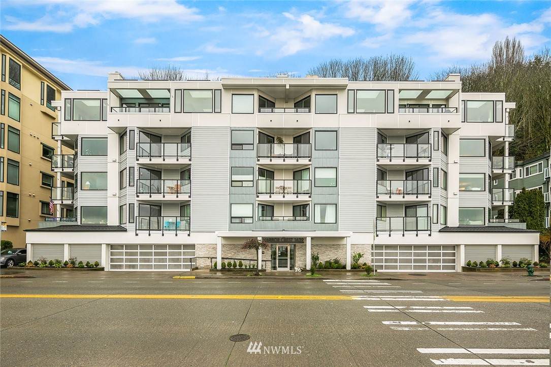 1639 Harbor Avenue - Photo 1