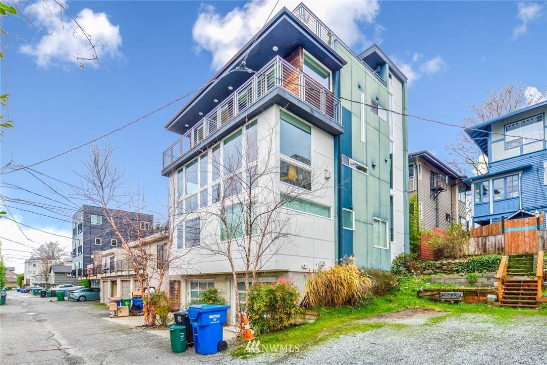 2321 Boylston Ave - Photo 1