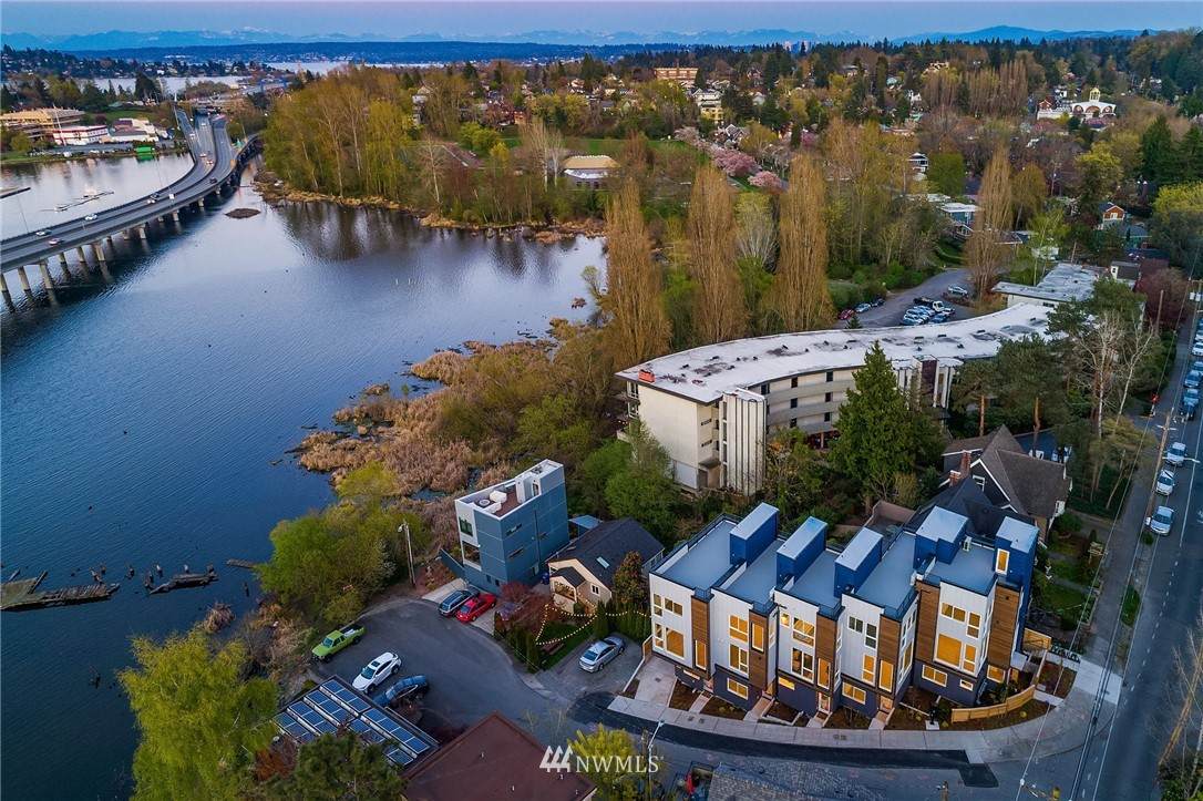 2506 Everett Avenue - Photo 1